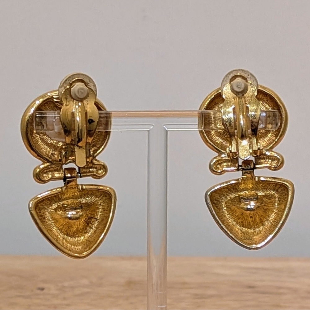 EUC Vintage Joan Rivers Faux Pearl and Amethyst Clip Earrings - Picture 5 of 6